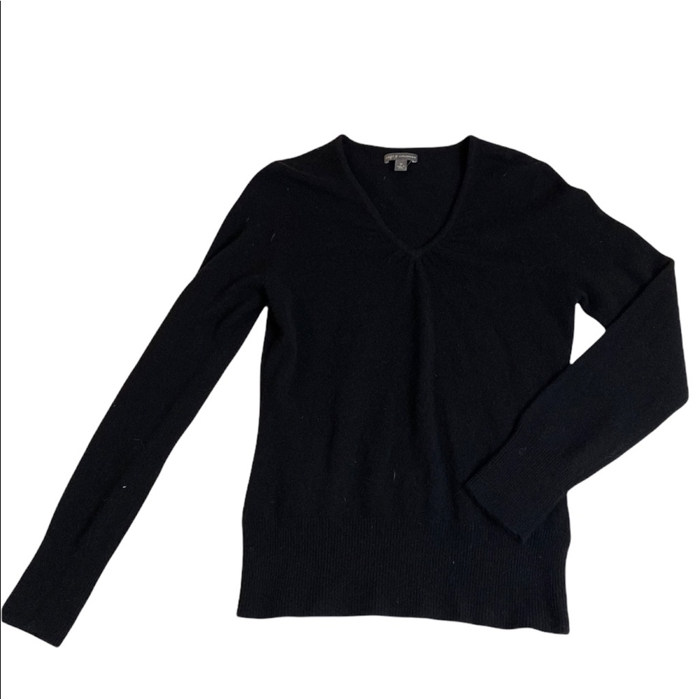 Long sleeve black vneck sweater by apt 9